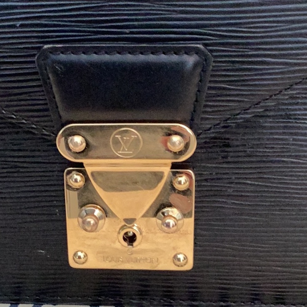 Louis Vuitton Epi clutch - Picture 6 of 14
